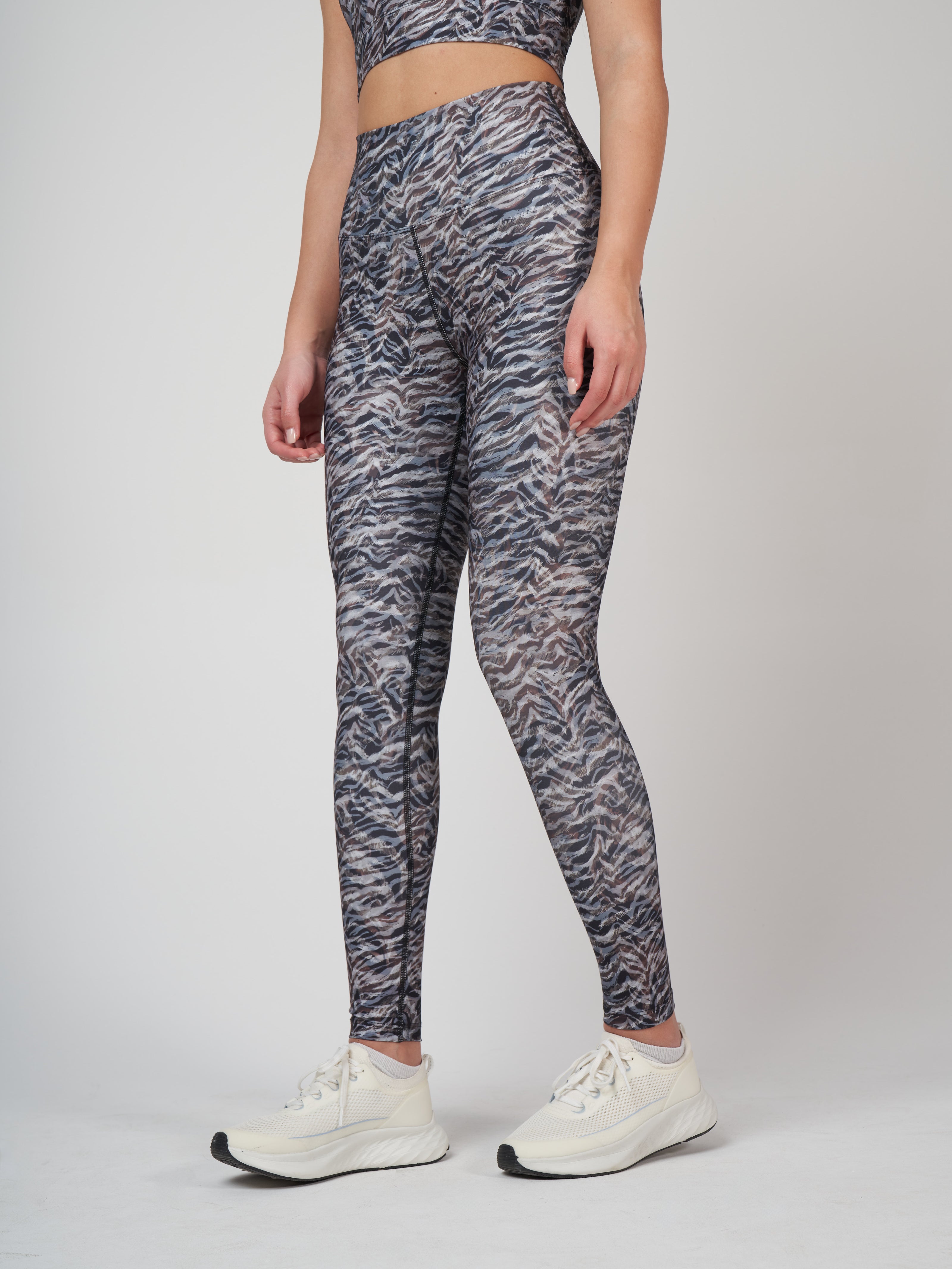 Tiger’s Wild Print Хеланки