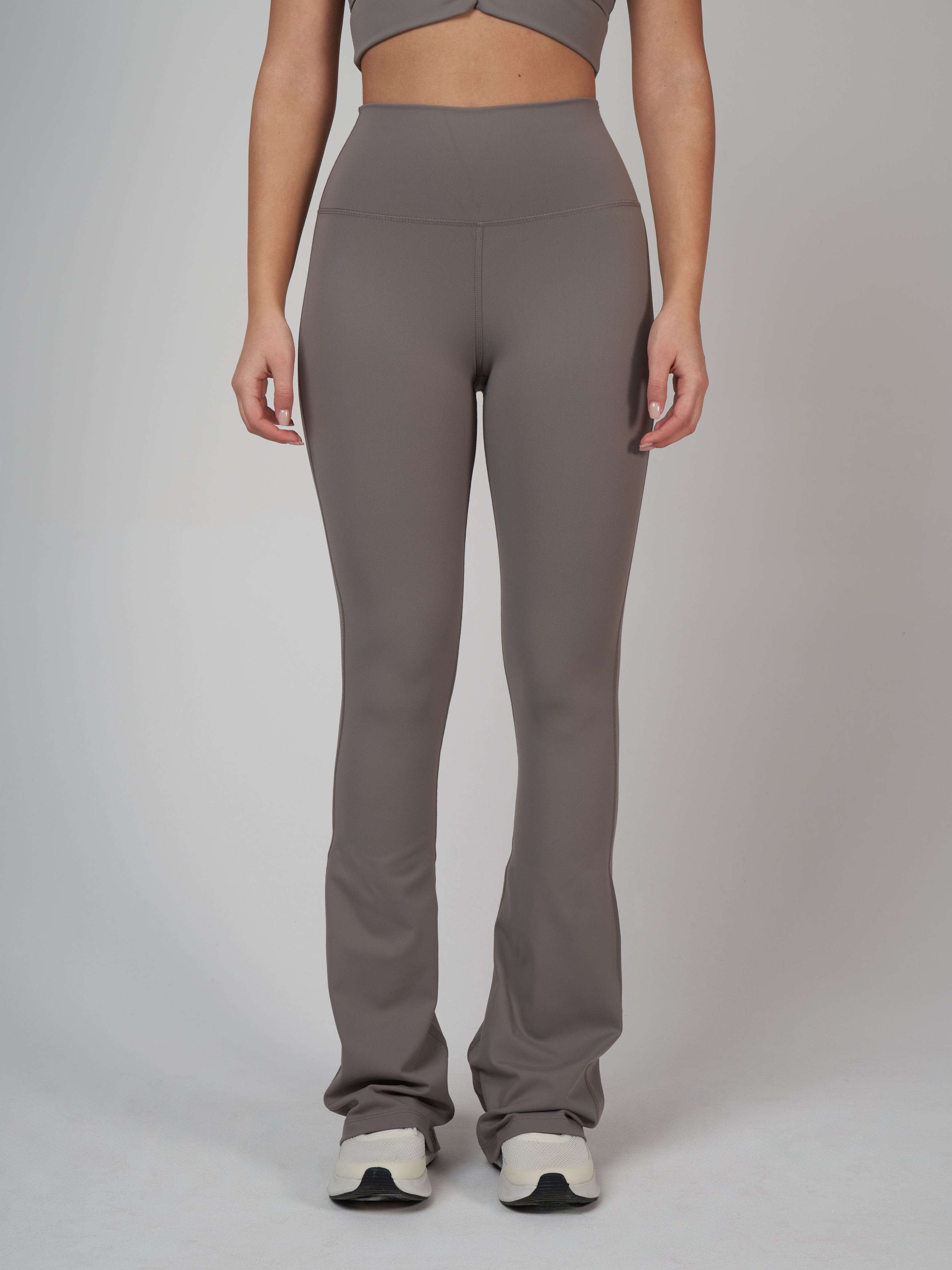 Liora Soft Flare Хеланки - Stone